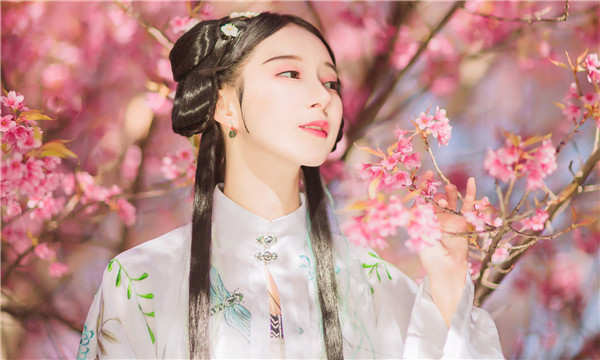 富拉尔基供卵试管婴儿：助您实现家庭梦想的科学方案